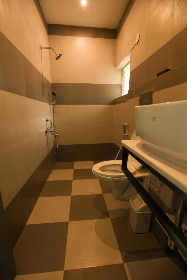 Coastal Pearl Hotel Miramar Panaji Esterno foto