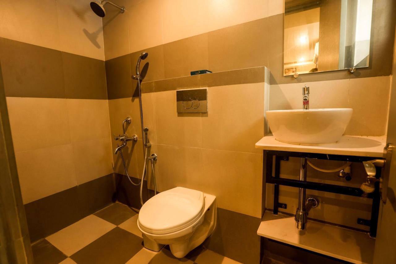 Coastal Pearl Hotel Miramar Panaji Esterno foto